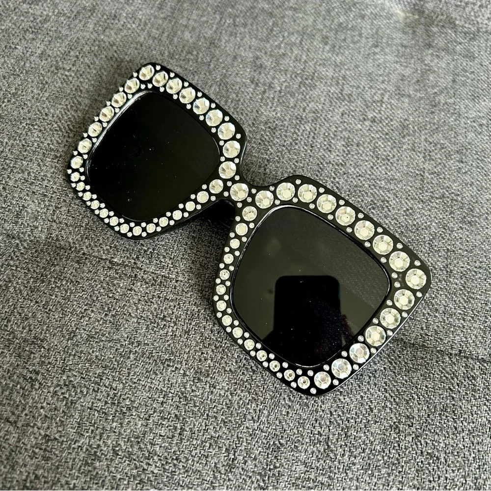 Sparkly, Fluted Rhinestone Rimmed Sunglasses, Black, Silver